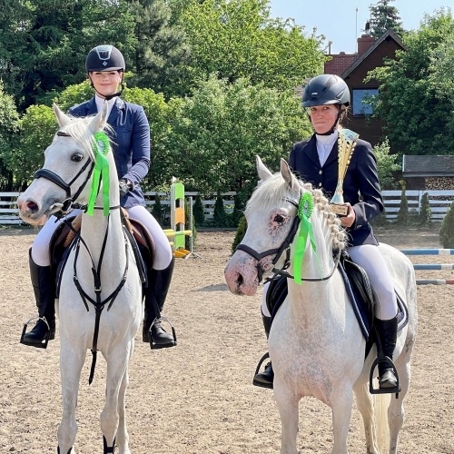 We bring you medals_trophies and great news from another competition held at Primastella Stables 